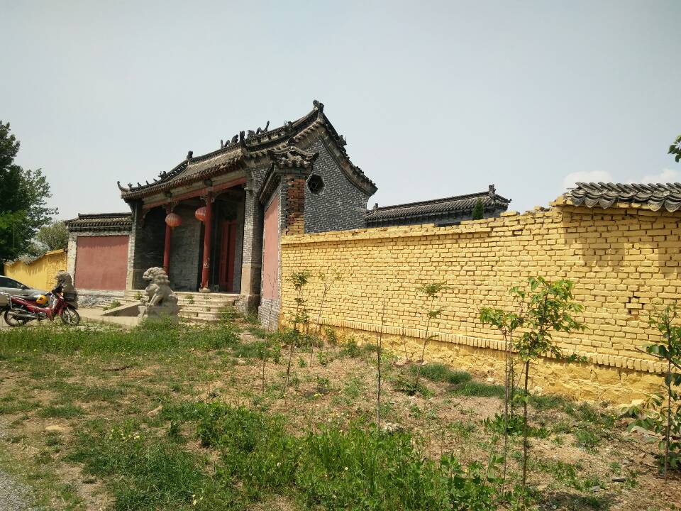 石佛寺实景照片
