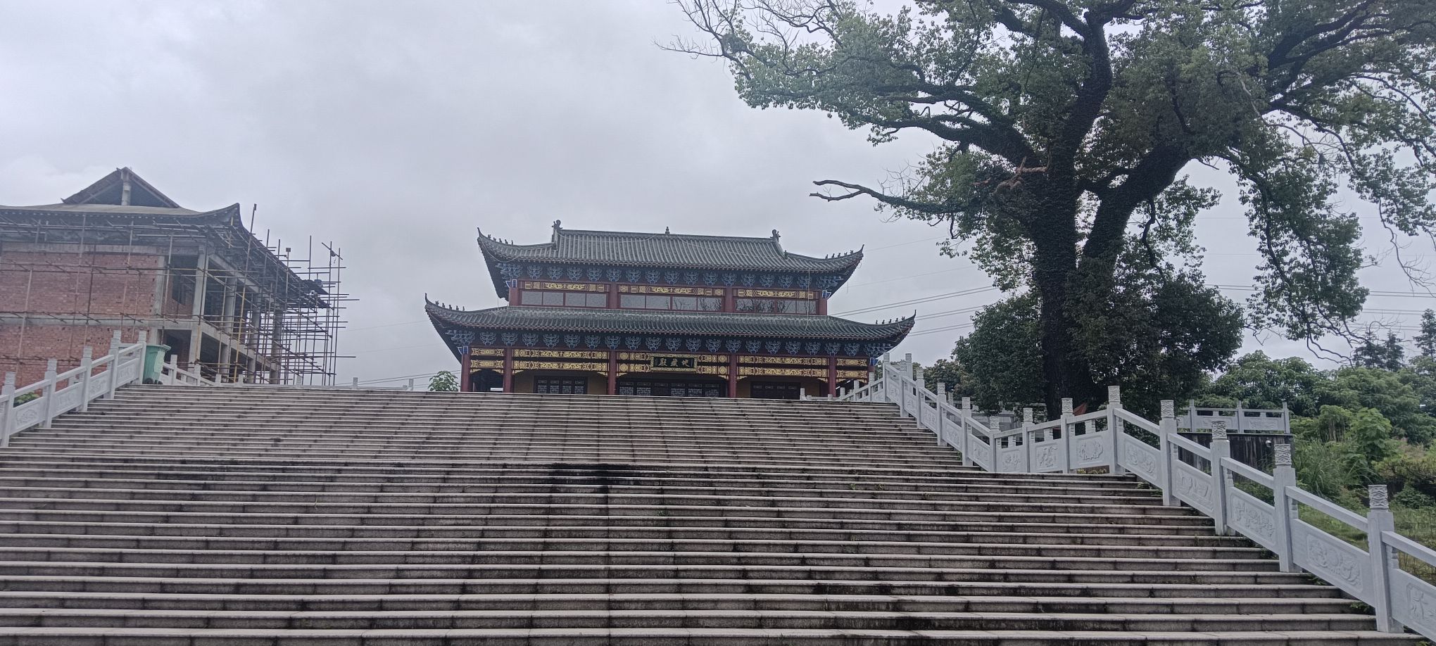大雄宝殿实景照片
