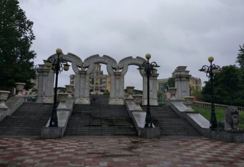 红旗小区空中巴比伦花园旅行图片 1