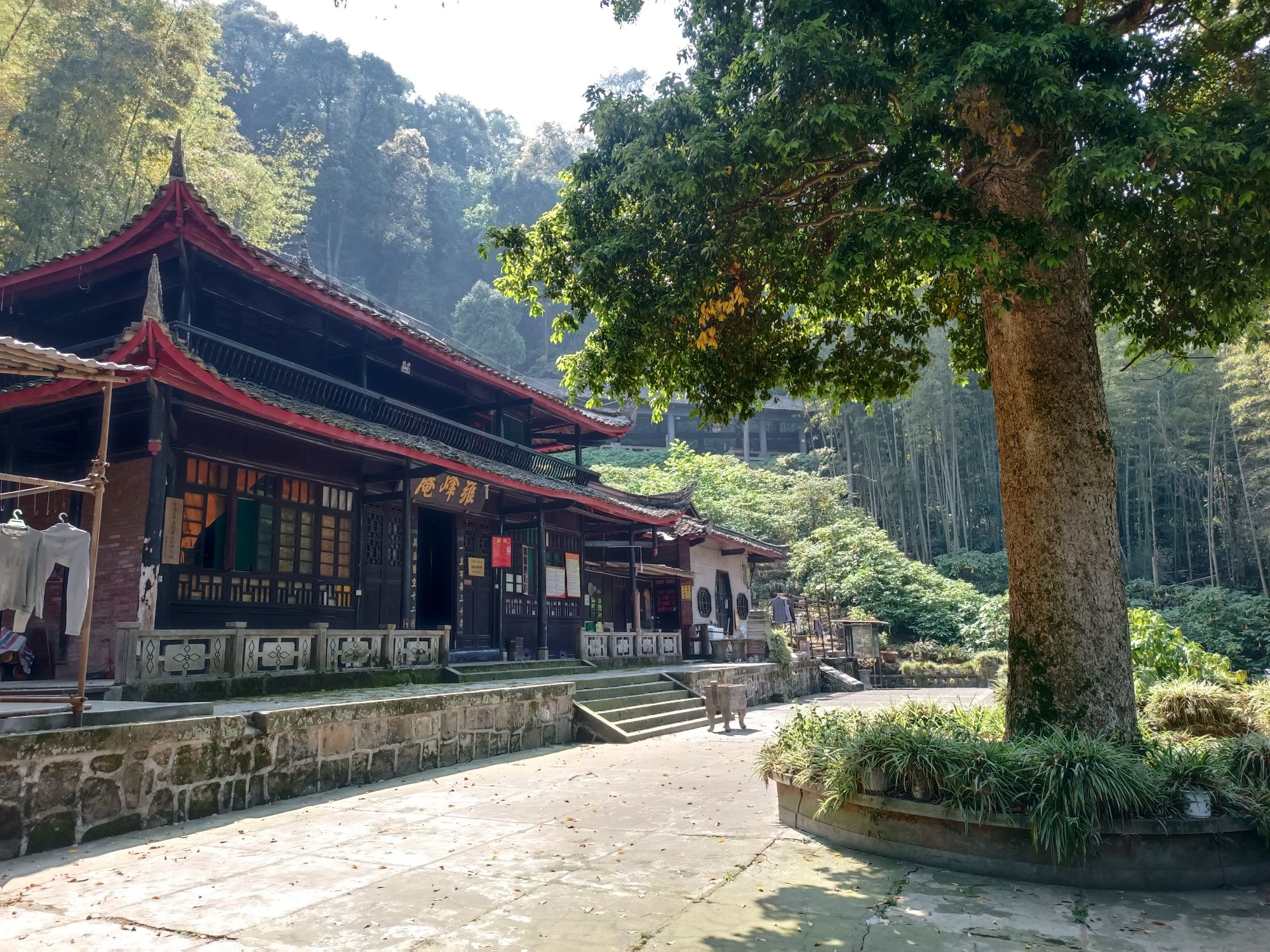 峨眉山-罗峰庵实景照片