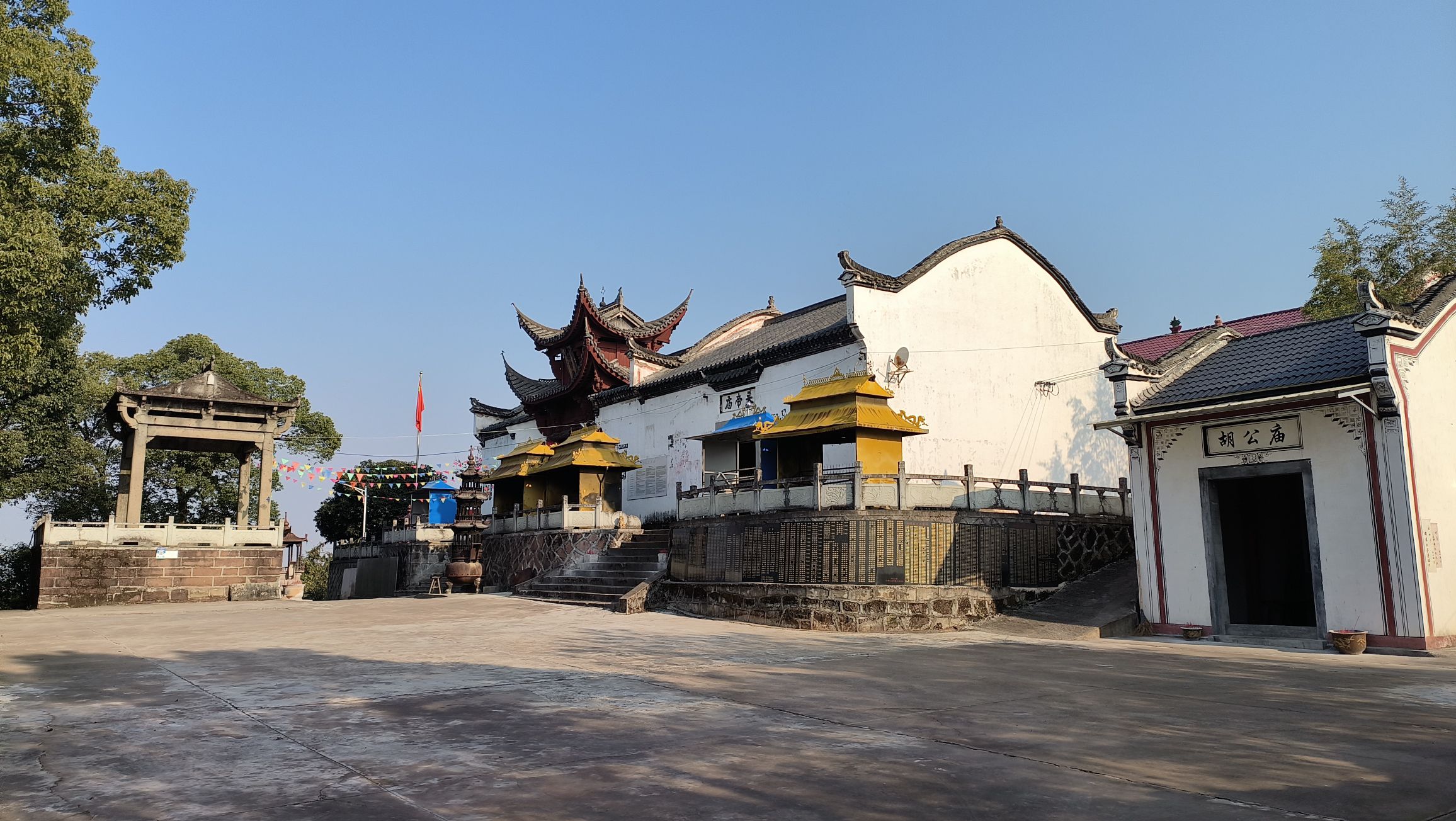 忠清庙实景照片