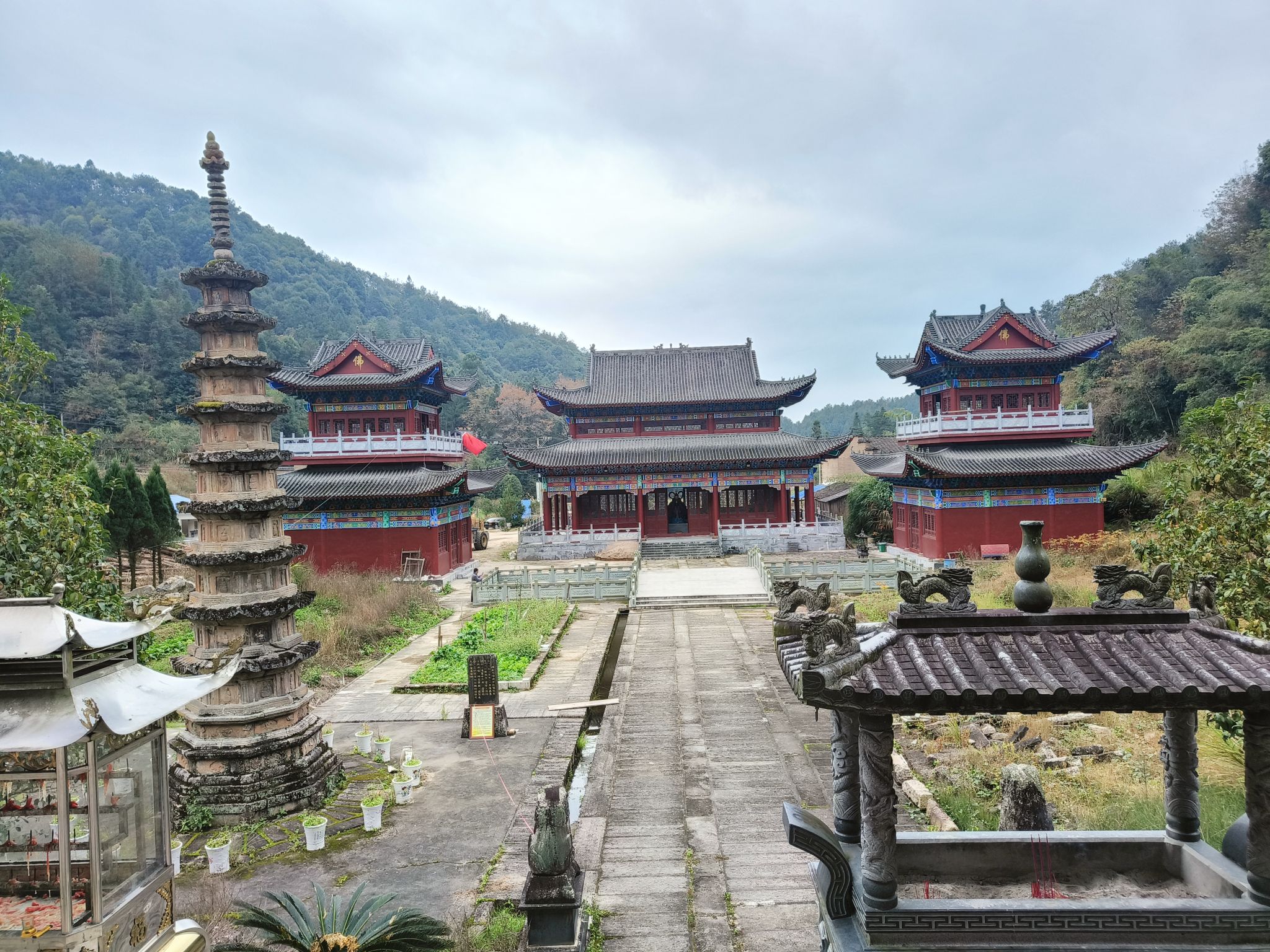 幽岩禅寺实景照片
