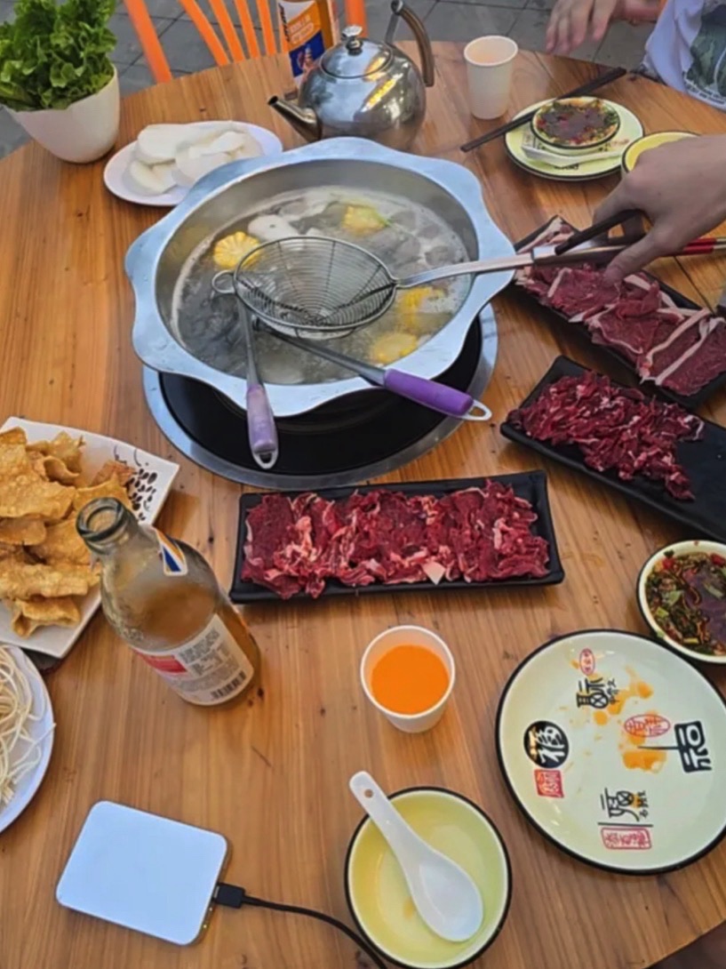 辉豪潮汕牛肉火锅店(呀诺达南)