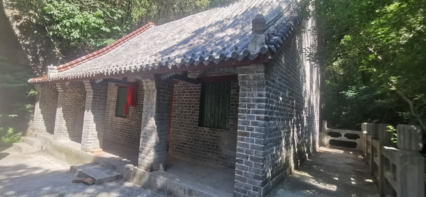 涌泉庵实景照片