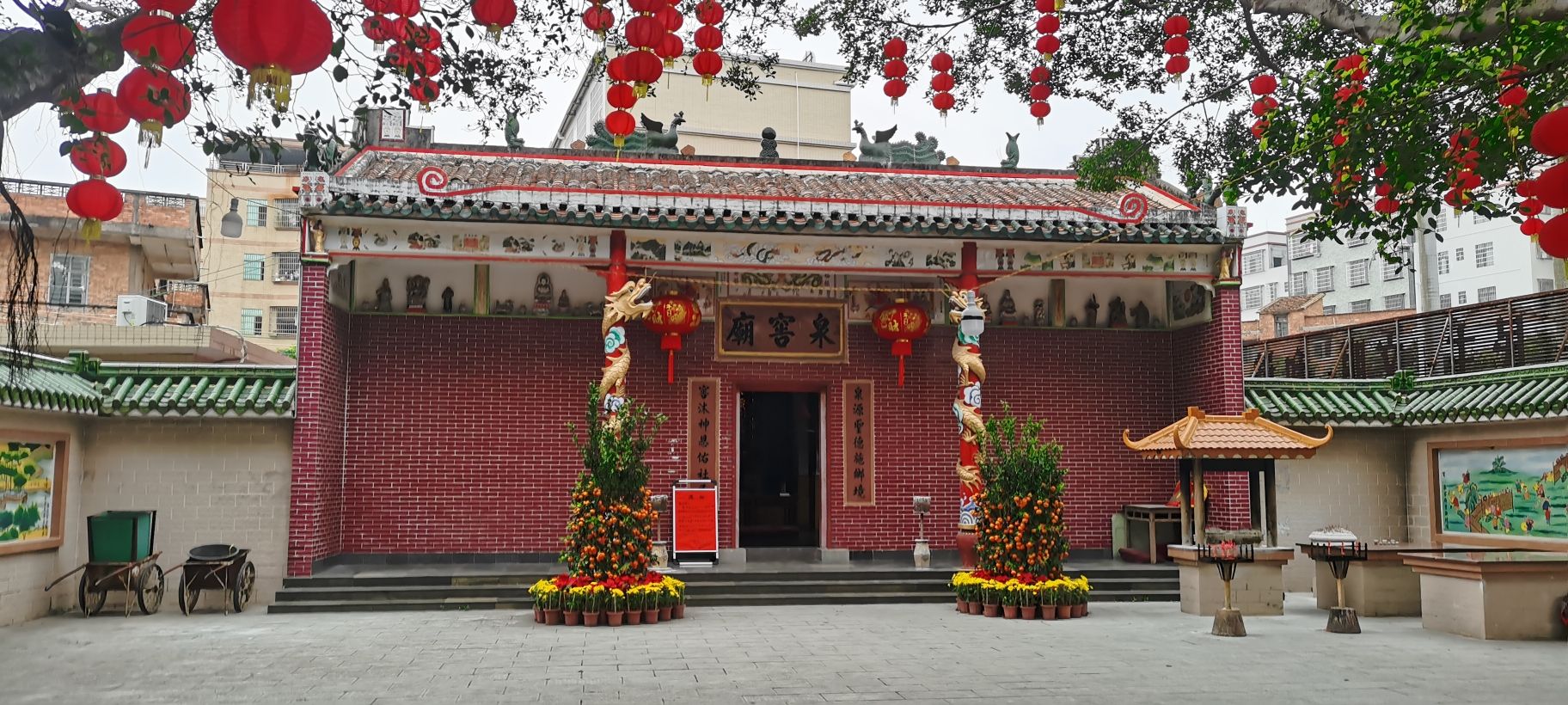 泉窖庙实景照片