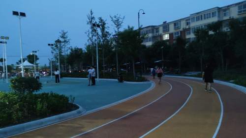 原阳体育公园旅行图片 1
