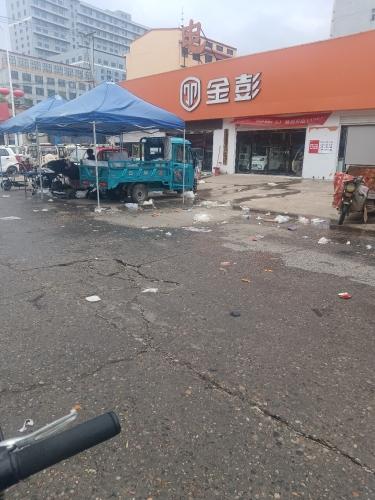 金彭新能源汽车