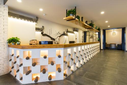 Gallery 2