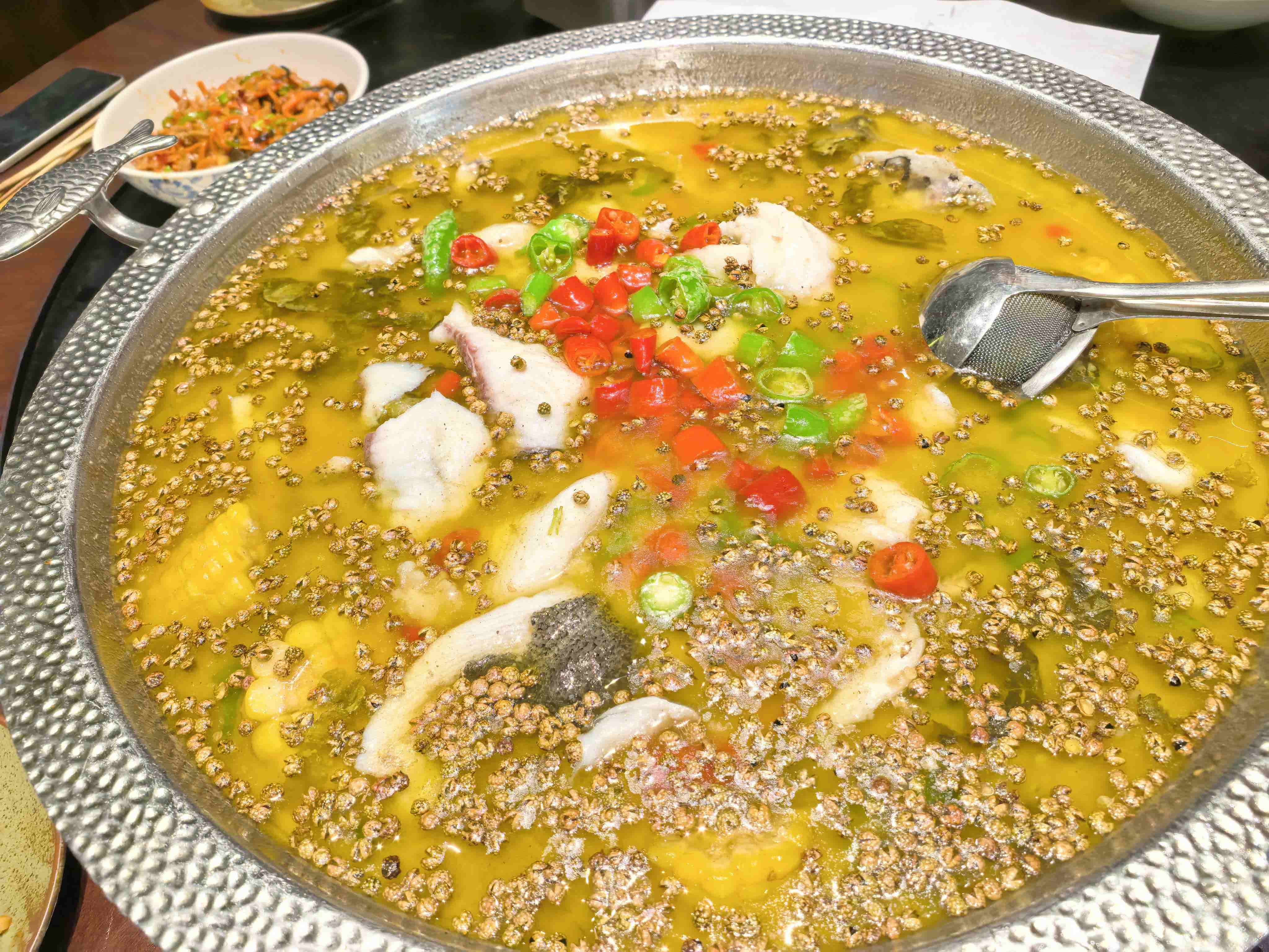 逅巷砂锅煨汤