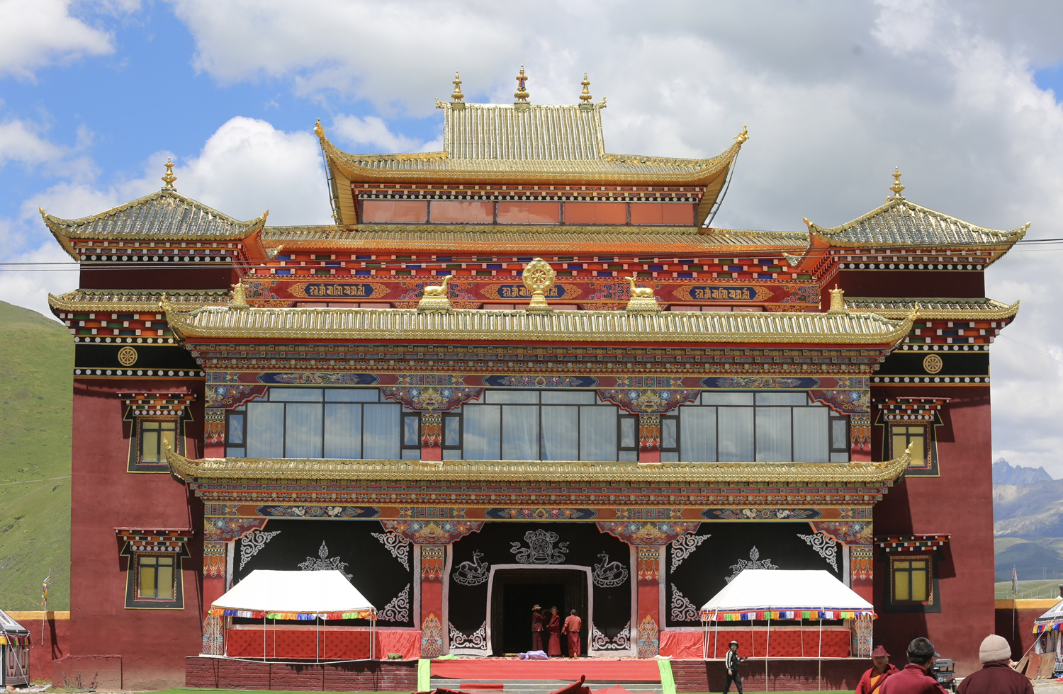 江巴寺实景照片