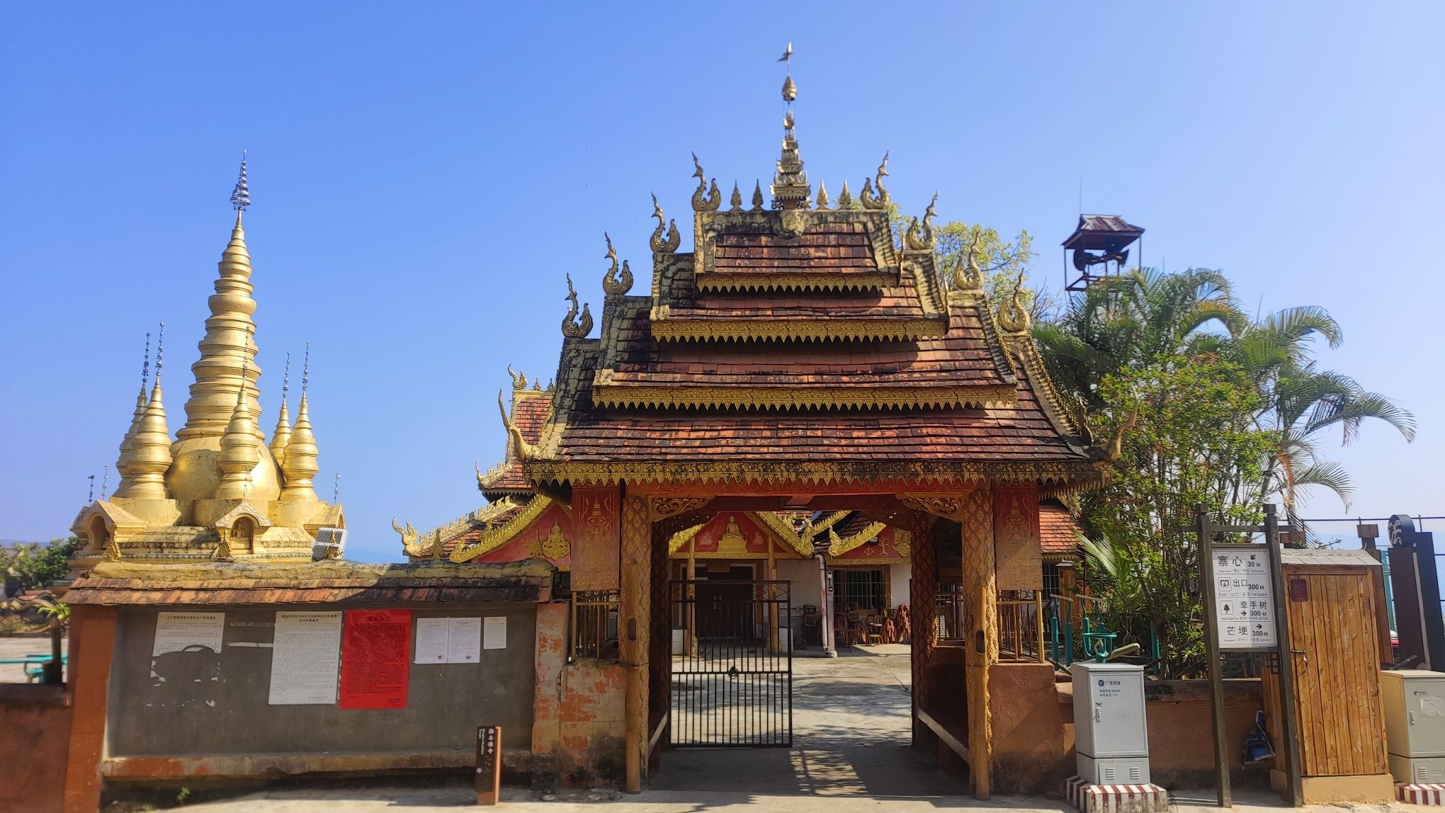 金塔佛寺实景照片