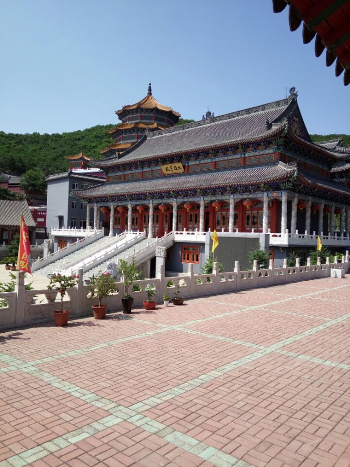 九鼎龙泉寺实景照片