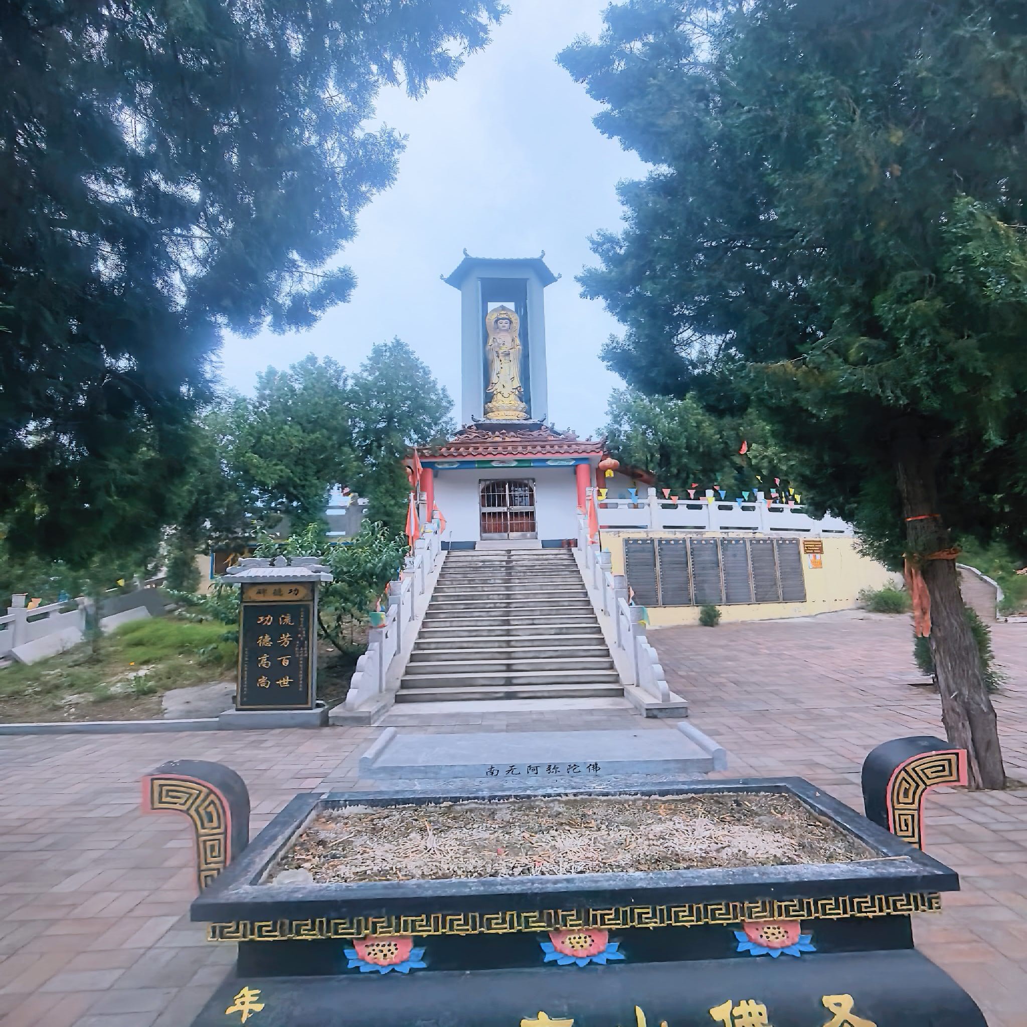 圣佛山圣佛寺实景照片