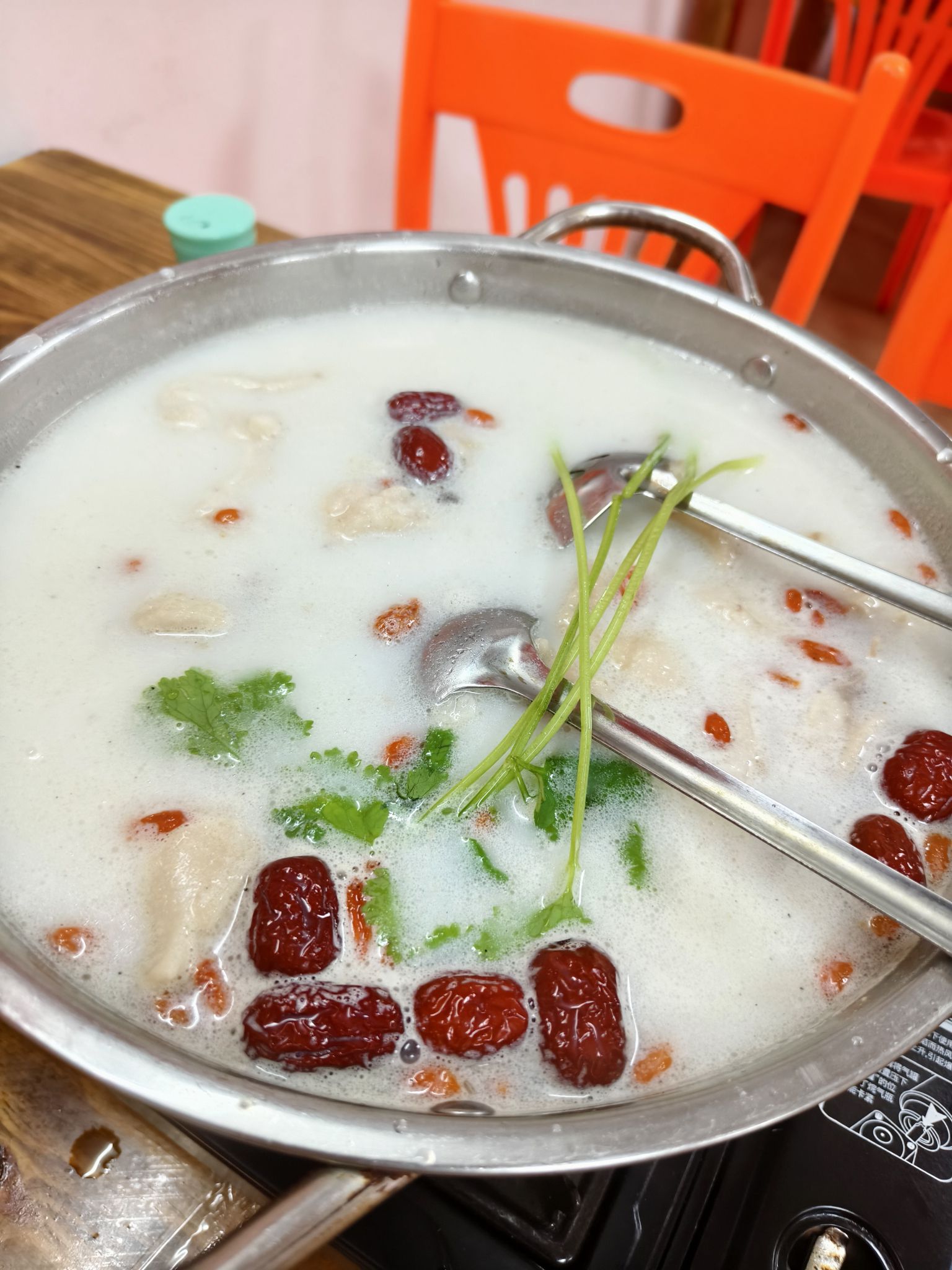 健仔农家鸡饭(龙楼店)