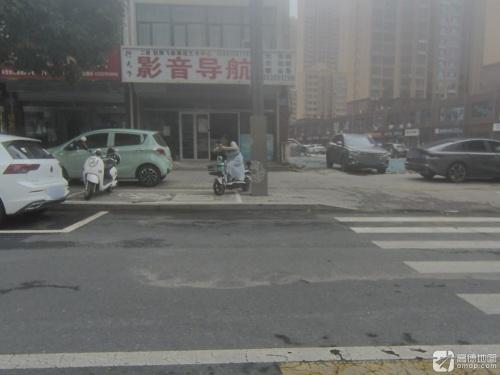 行天下影音导航(定州专营店)