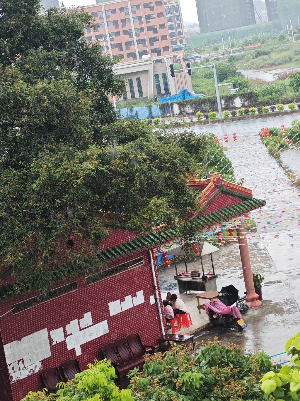 山背土地庙实景照片