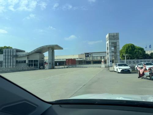 波司登智能仓库物流园区实景图