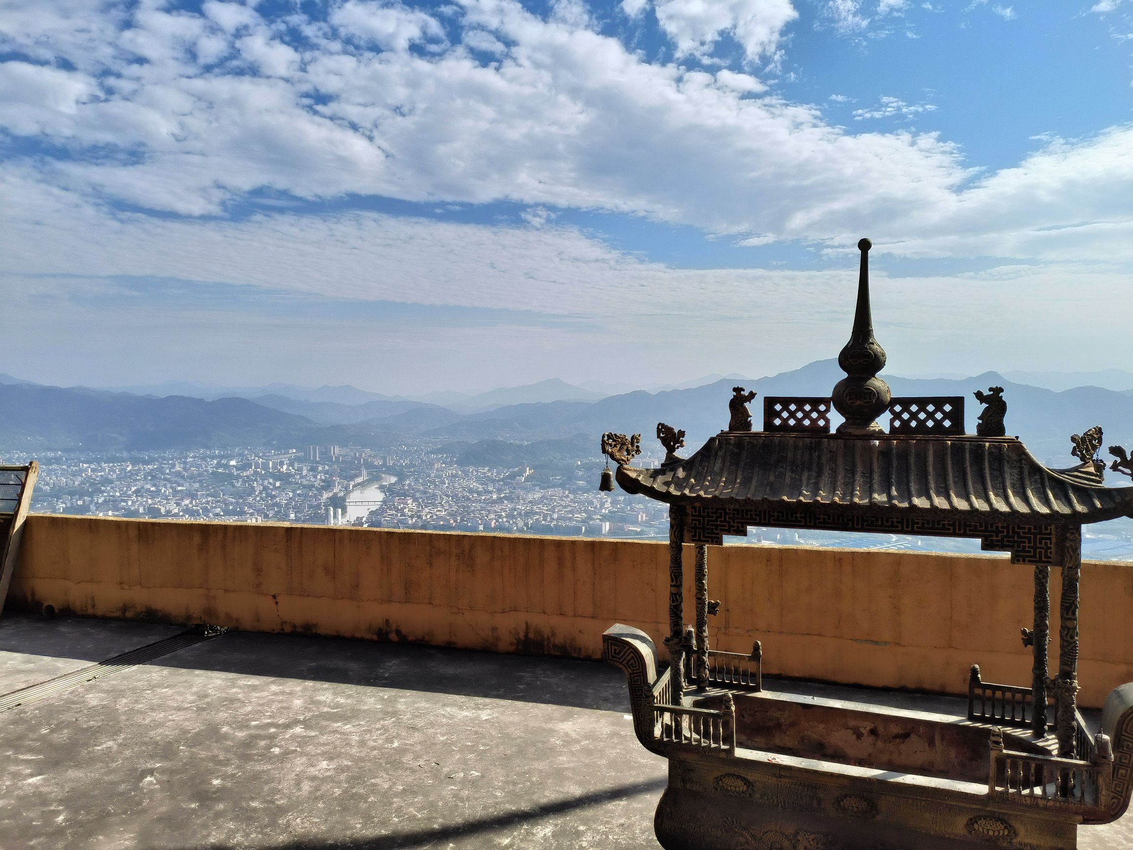 碧翠岩观音寺实景照片