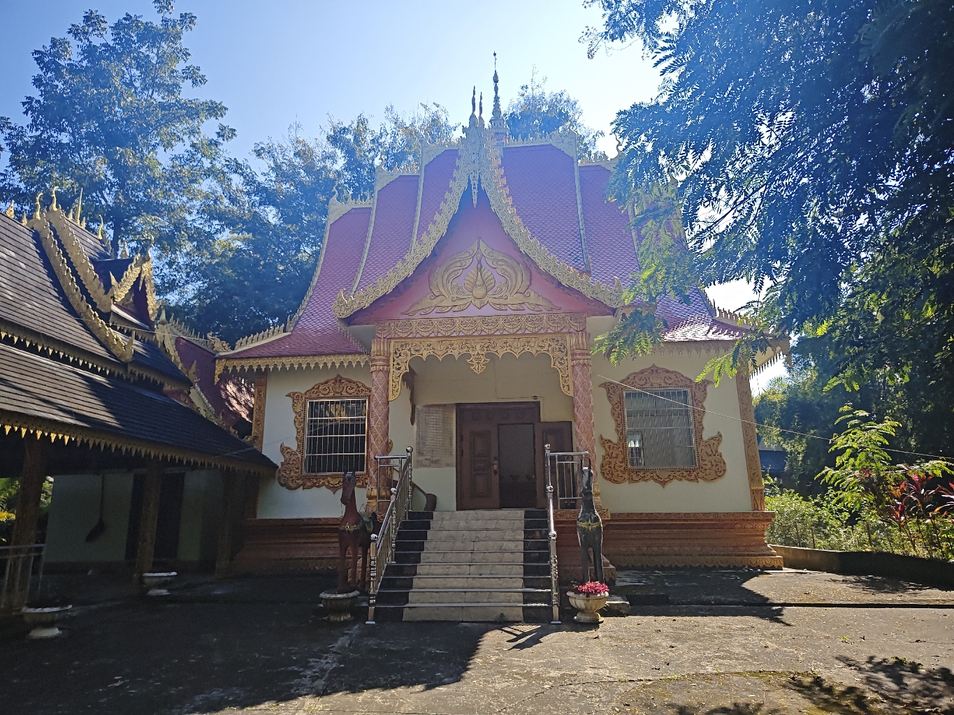 曼嘎寺庙实景照片