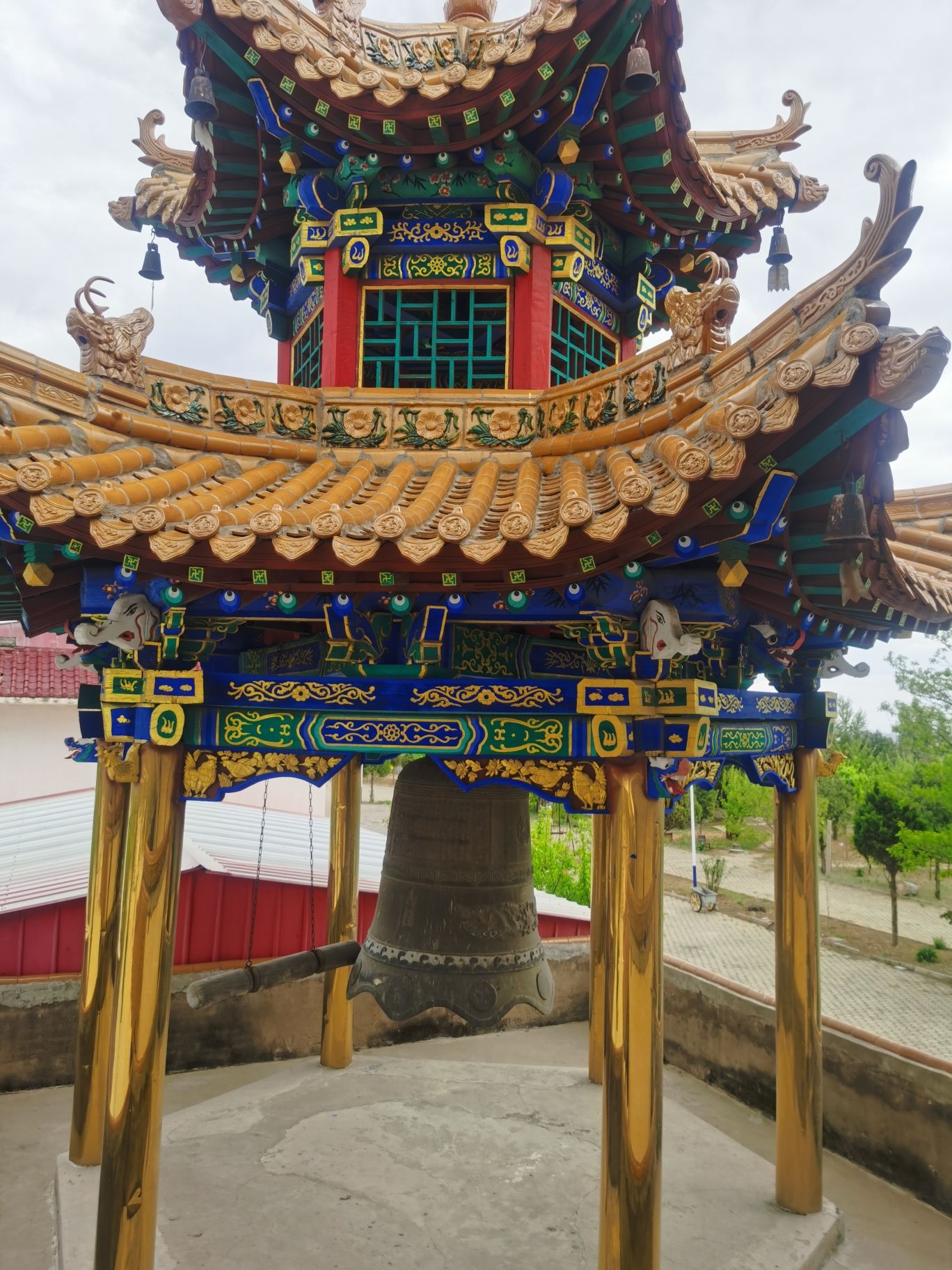 马场梁普汉大佛召实景照片