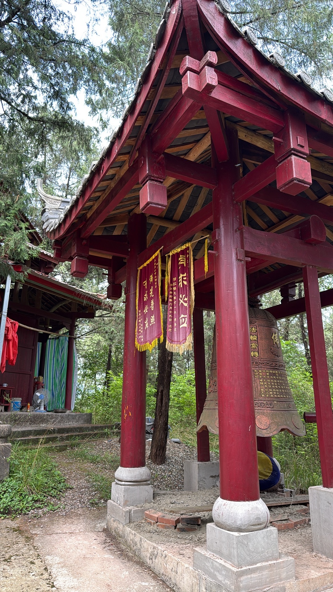 五盘灵山寺实景照片