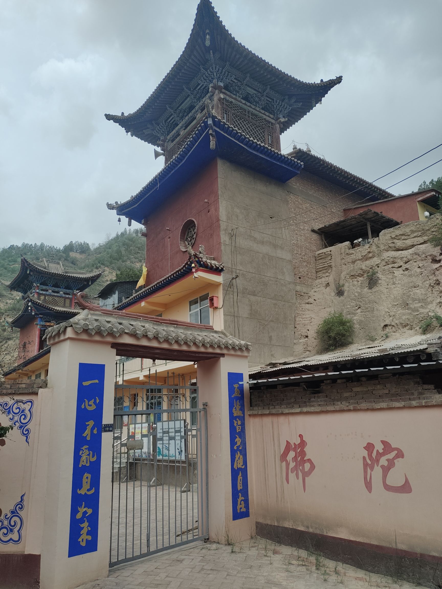极乐寺实景照片