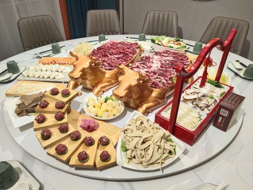 伊品尚肥牛(中博·孔雀蓝湾店)