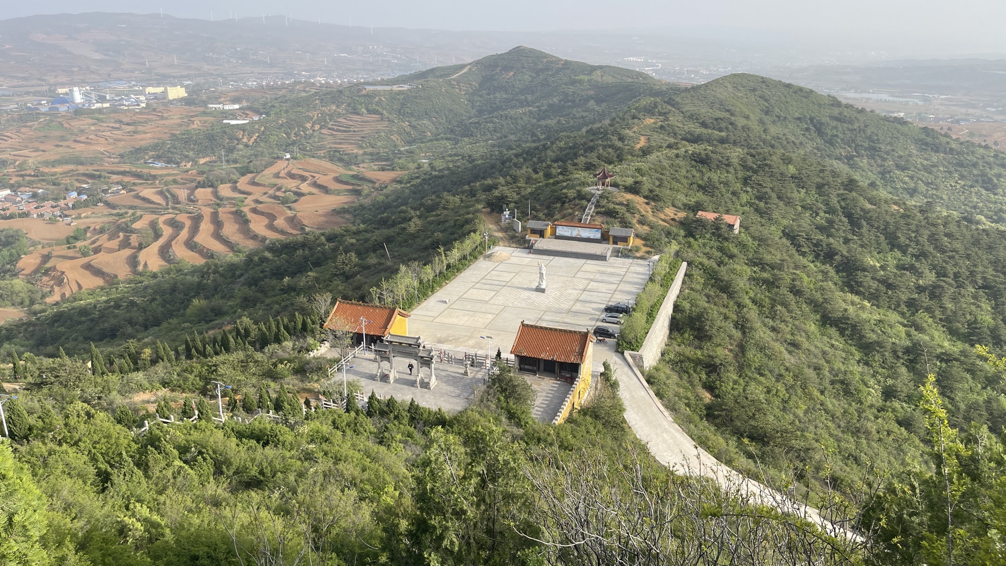 报佛寺实景照片