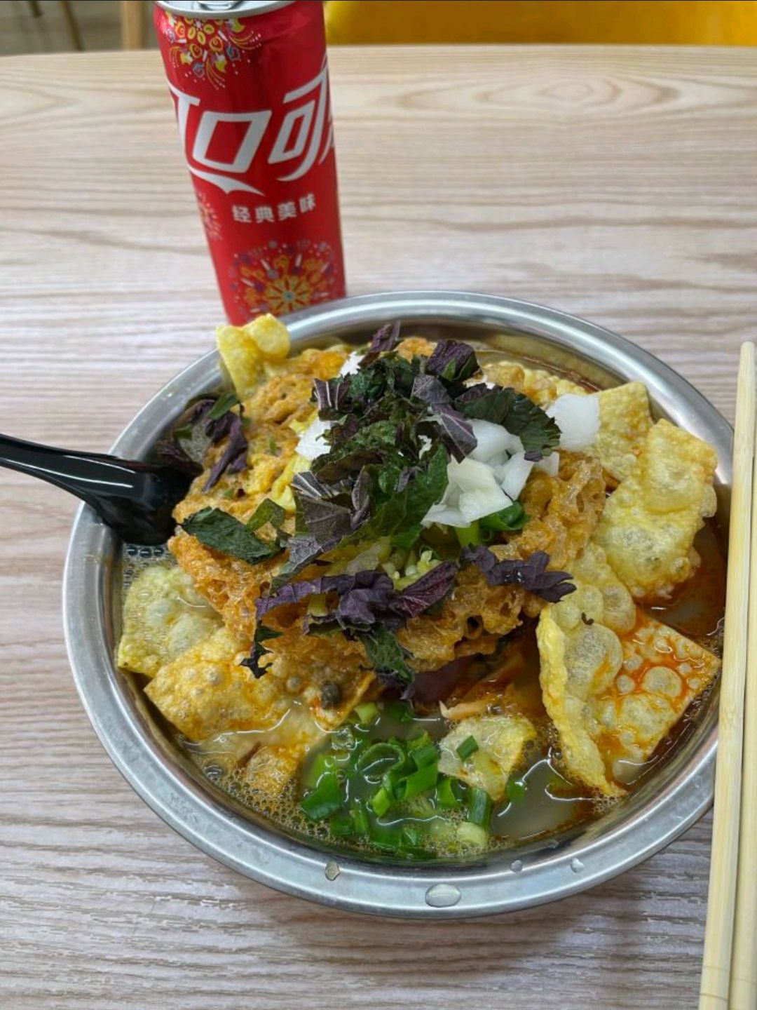 蓝姐螺蛳粉(滨涯花园新村彩虹酒店)