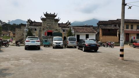 上官家庙实景照片