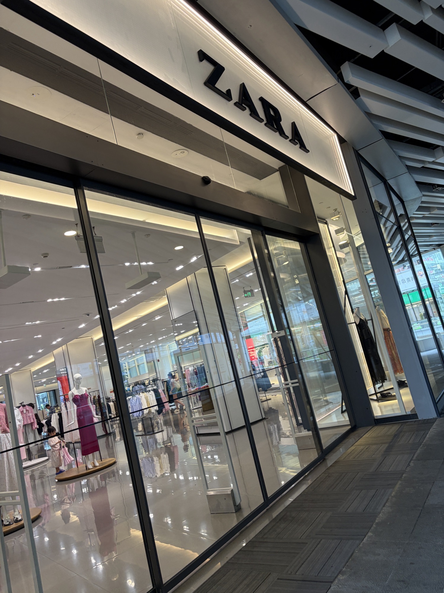 ZARA(海南日月广场店)