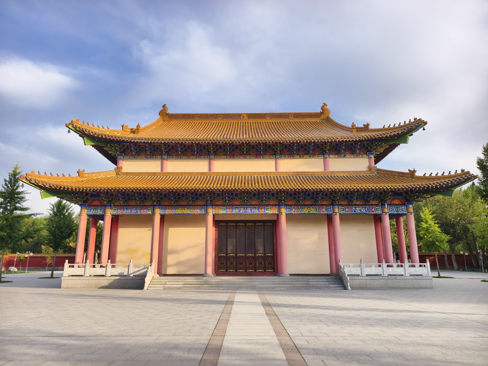 奎屯莲华寺实景照片