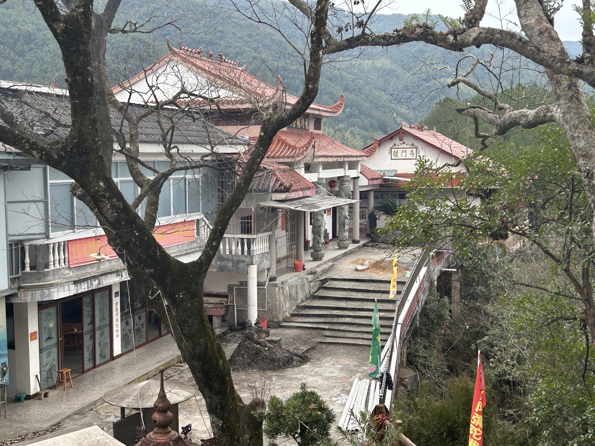 龙门寺实景照片