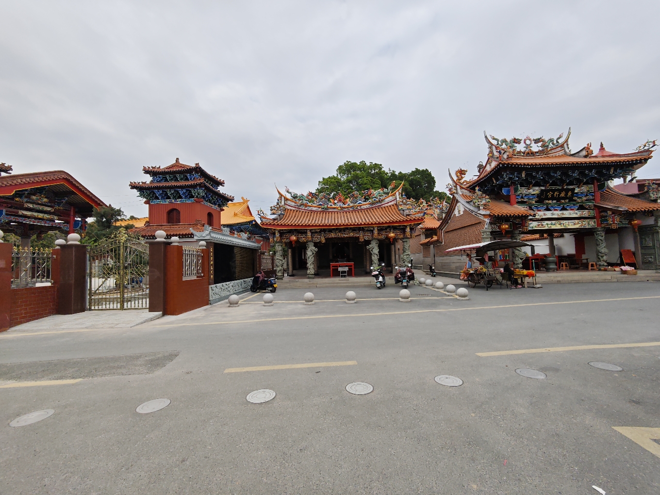 圣帝殿实景照片