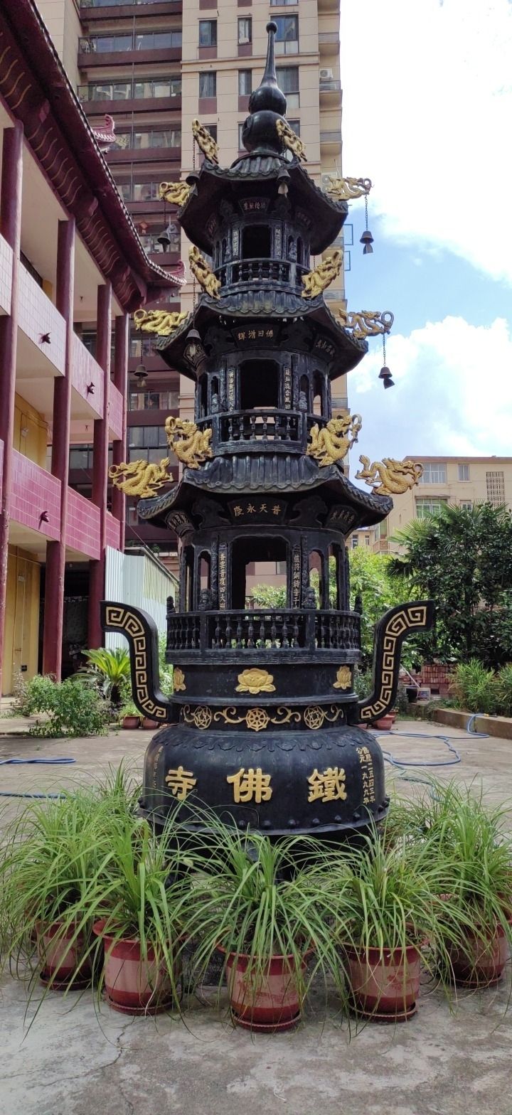铁佛寺实景照片