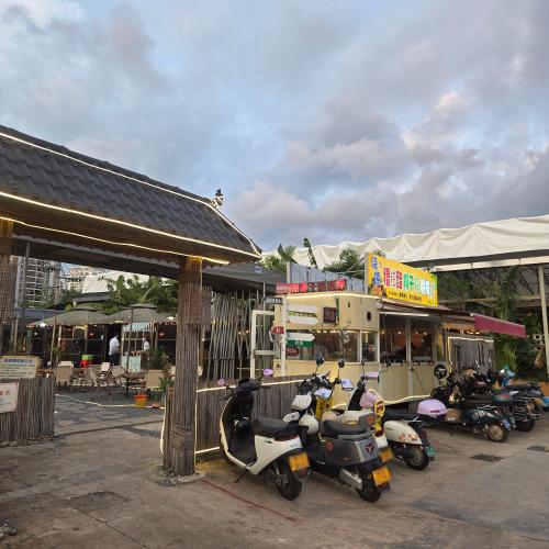 嗨螺露营糟粕醋火锅店(荔枝沟店)