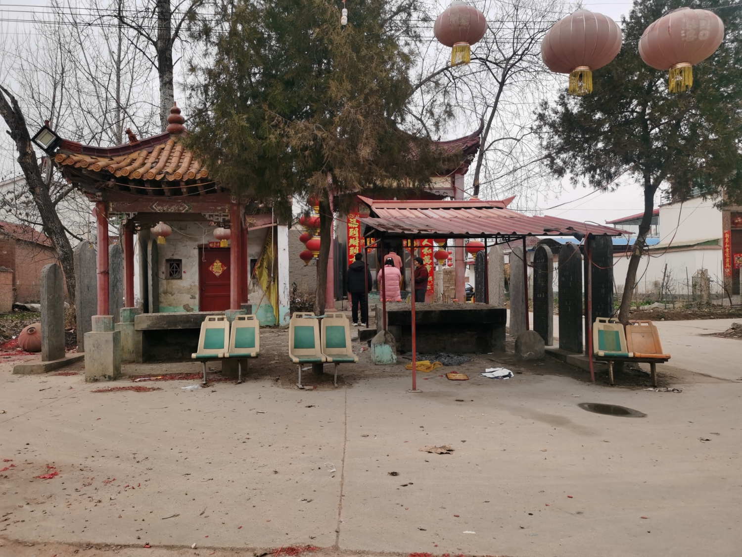苏古洞土地庙实景照片