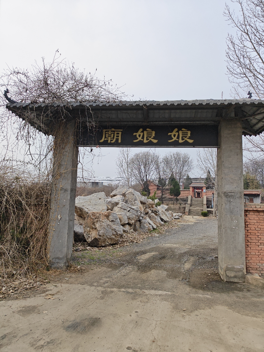 潮泉镇擒马岭娘娘庙实景照片
