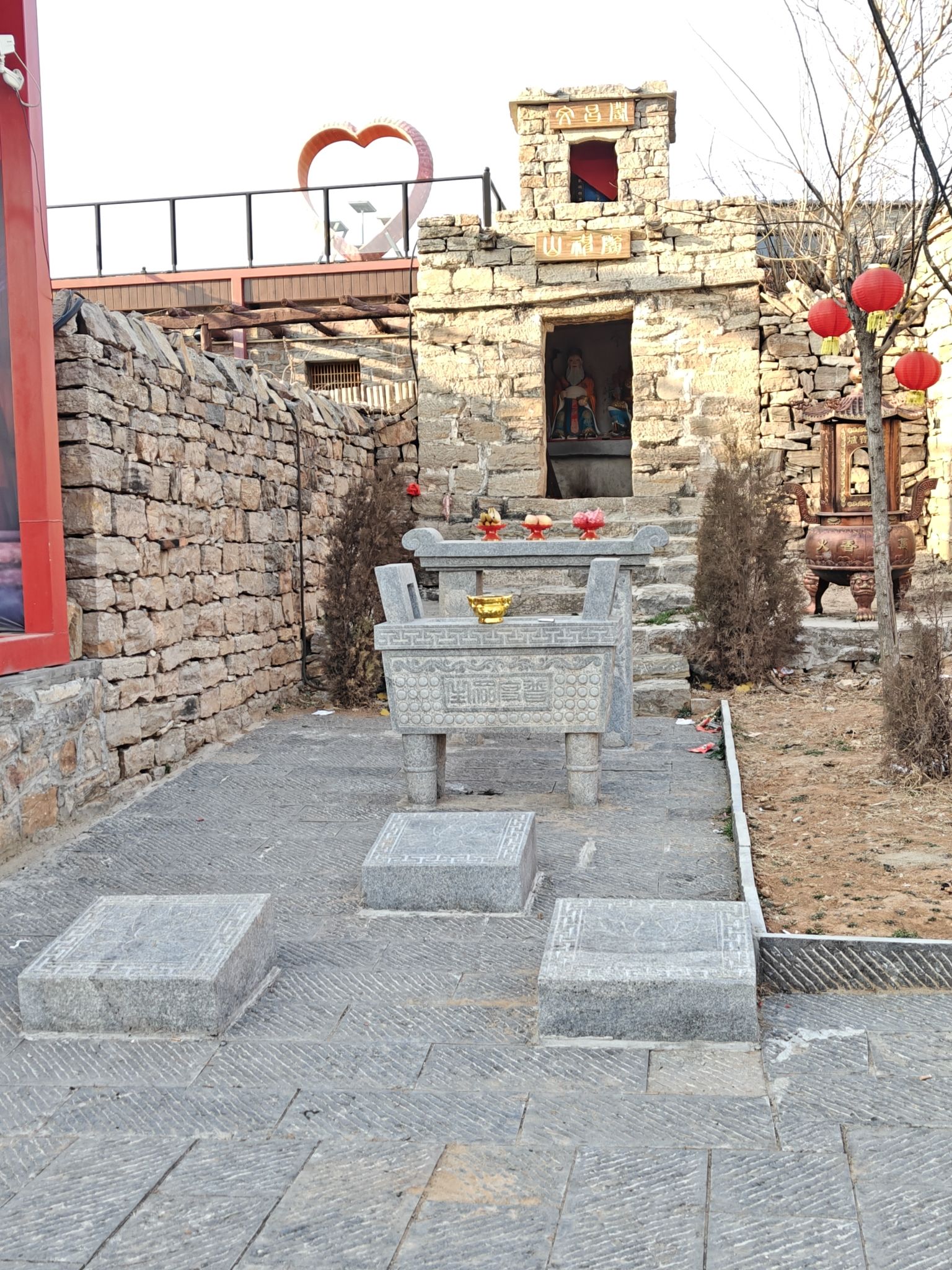 山神庙(后方医院手术台)实景照片