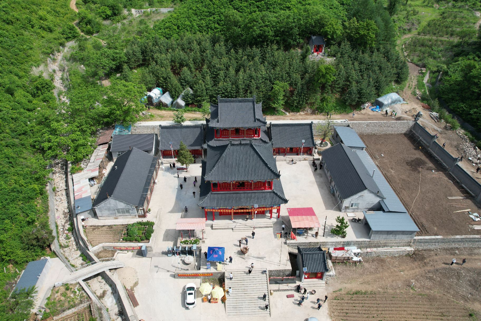 凤凰山瑞峰观实景照片