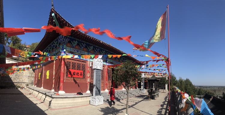 白塔寺实景照片