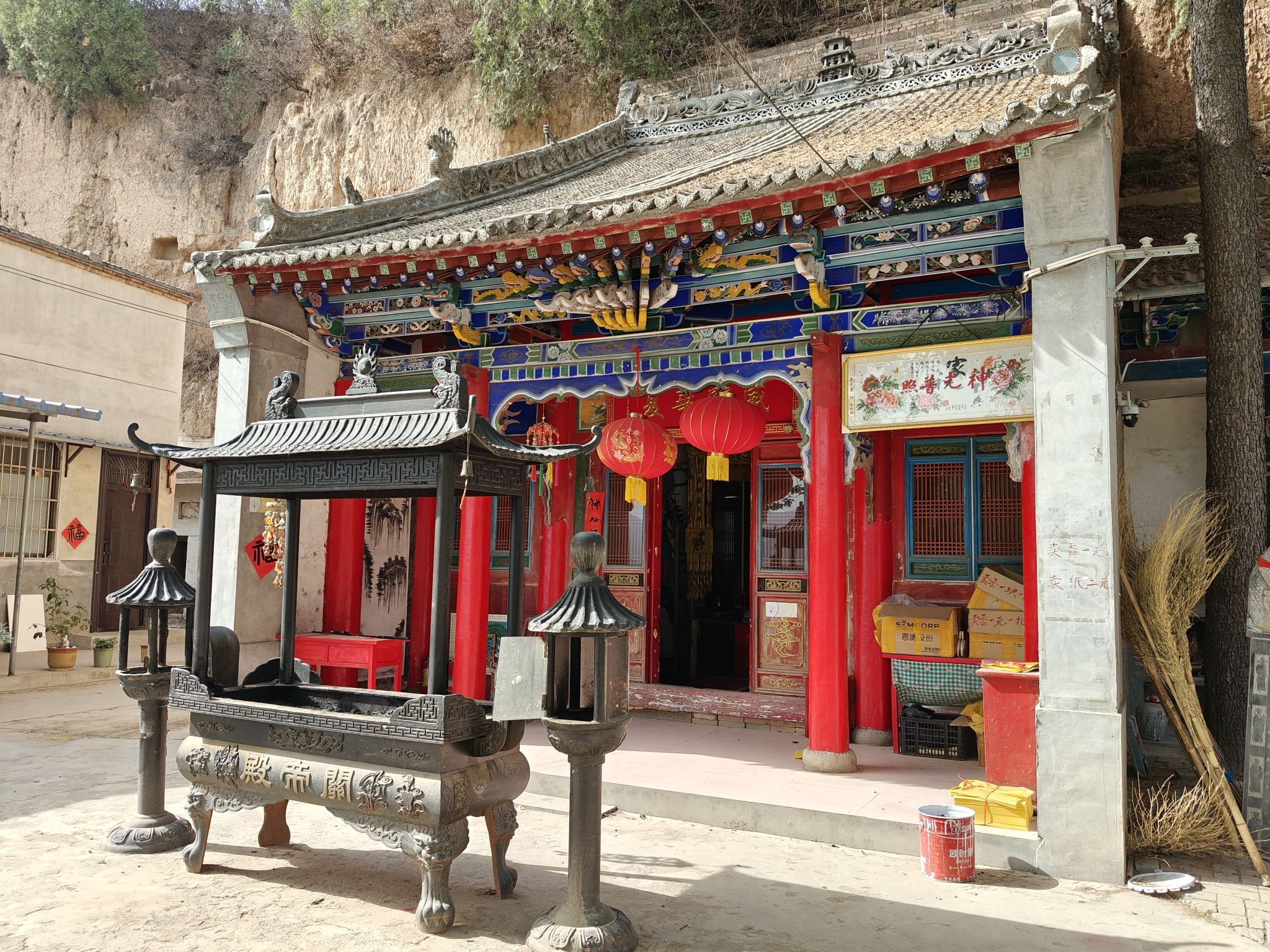 千阳县高洞沟道观实景照片