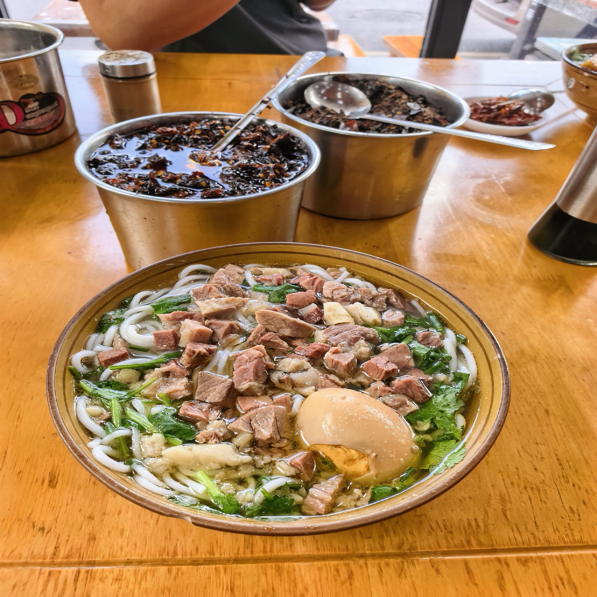 黔西王牛肉粉(招商花园店)