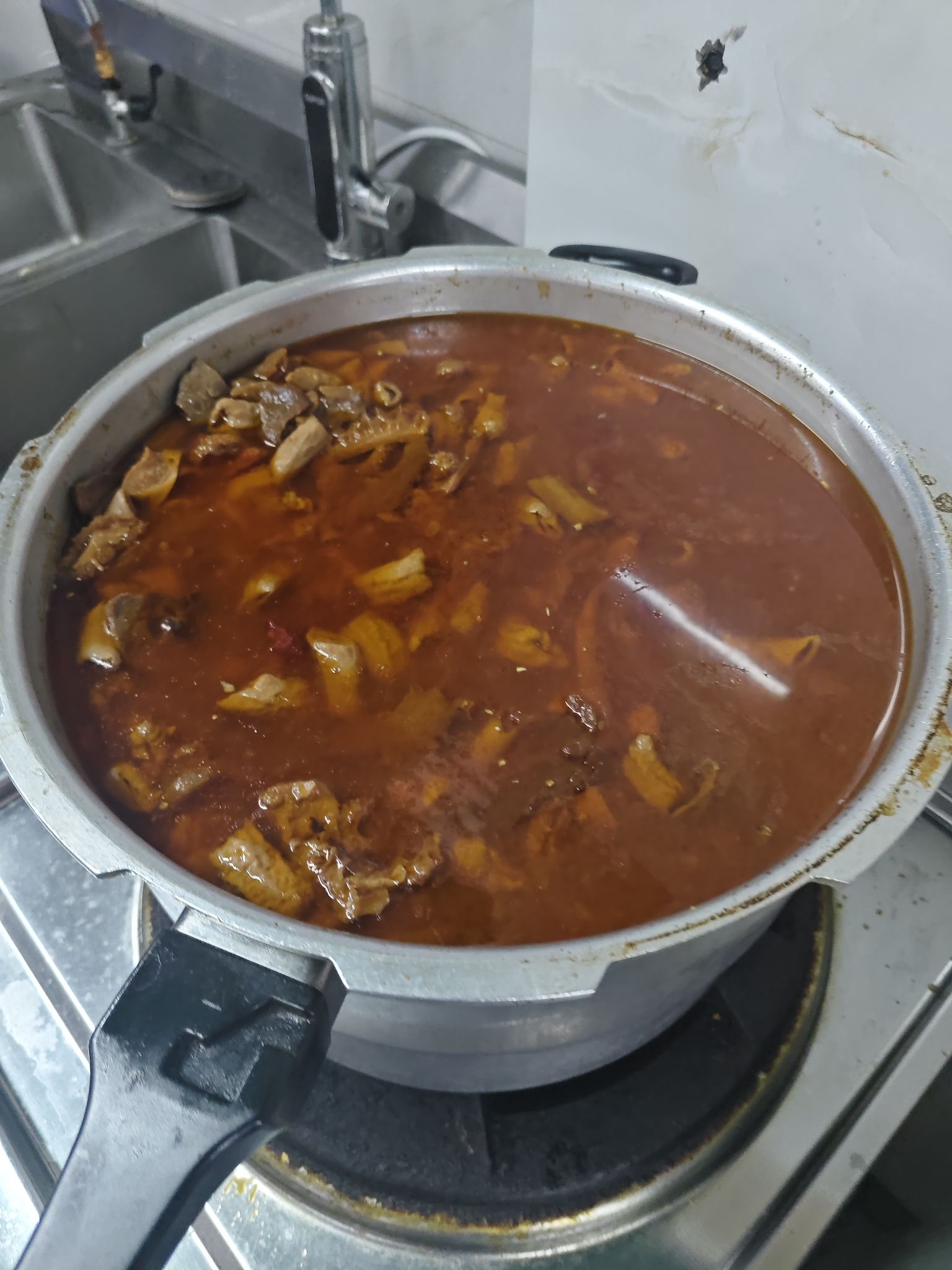 潮牛记鲜牛肉大骨粉汤