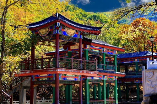 中国凤凰山国家级风景名胜区-长廊