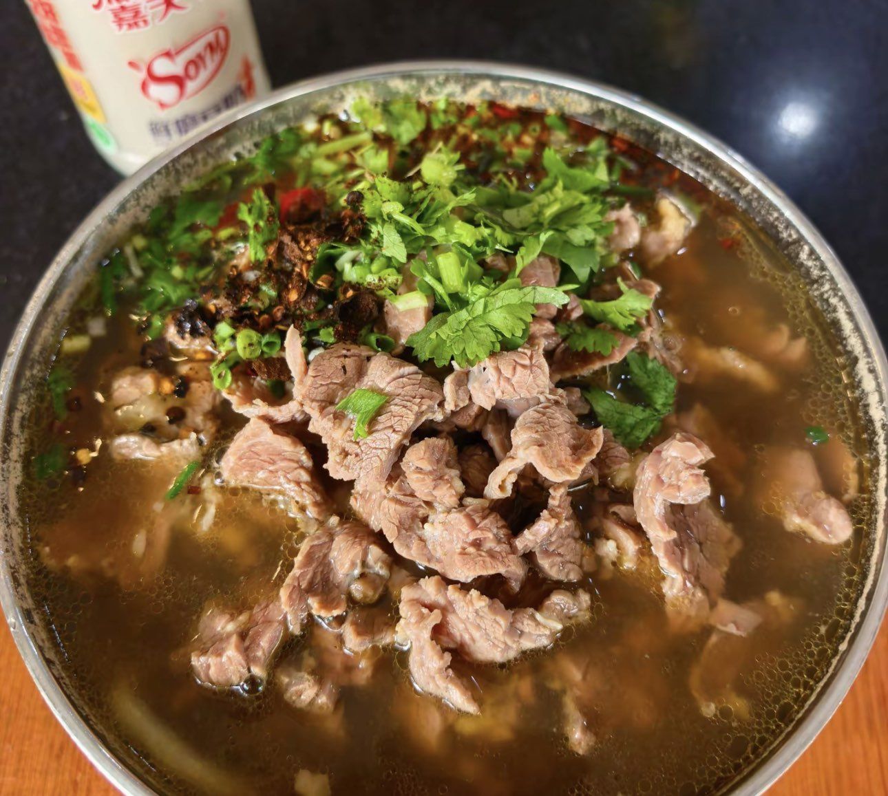 板吉大拇指牛肉粉