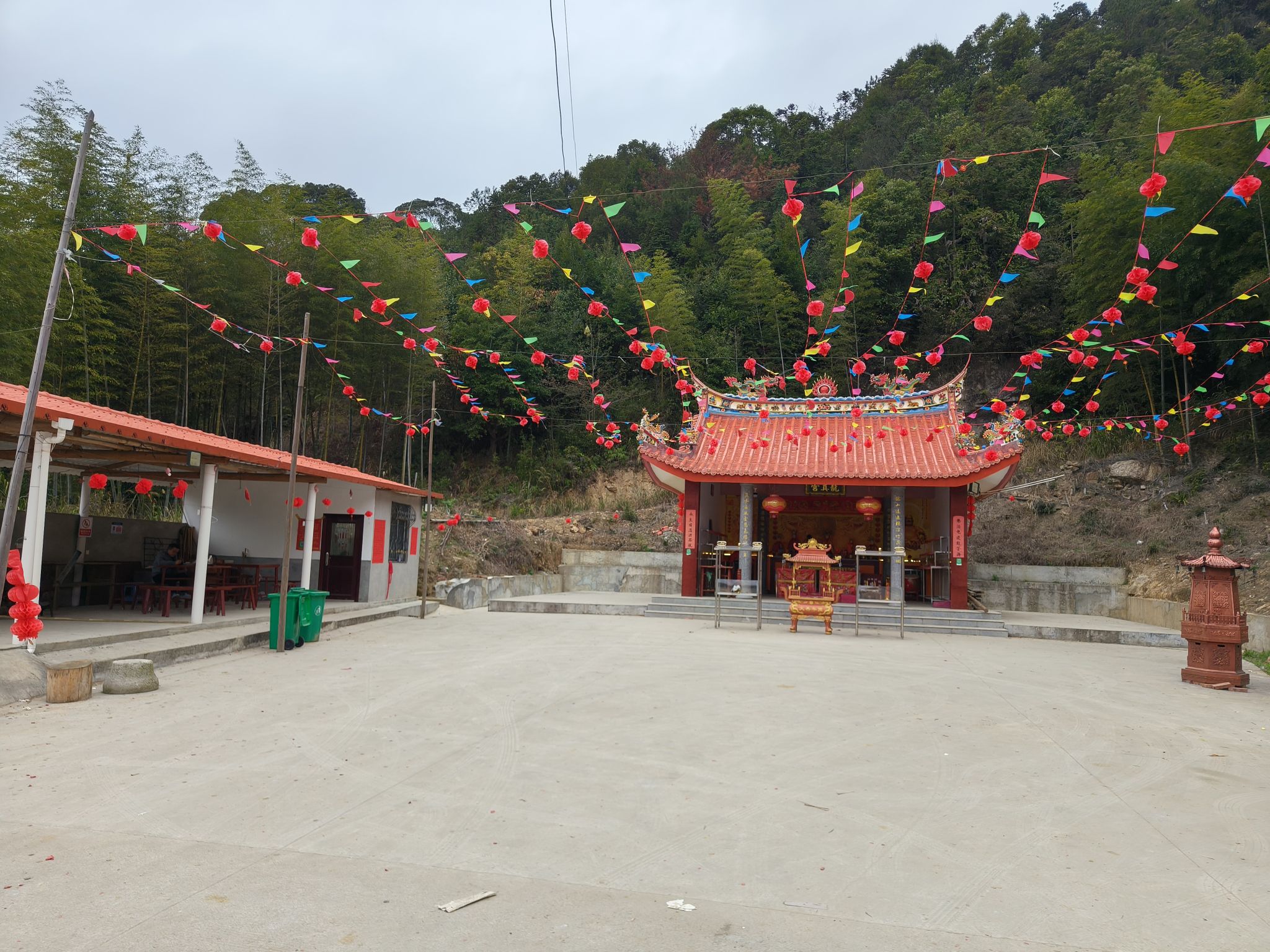 龙真宫实景照片