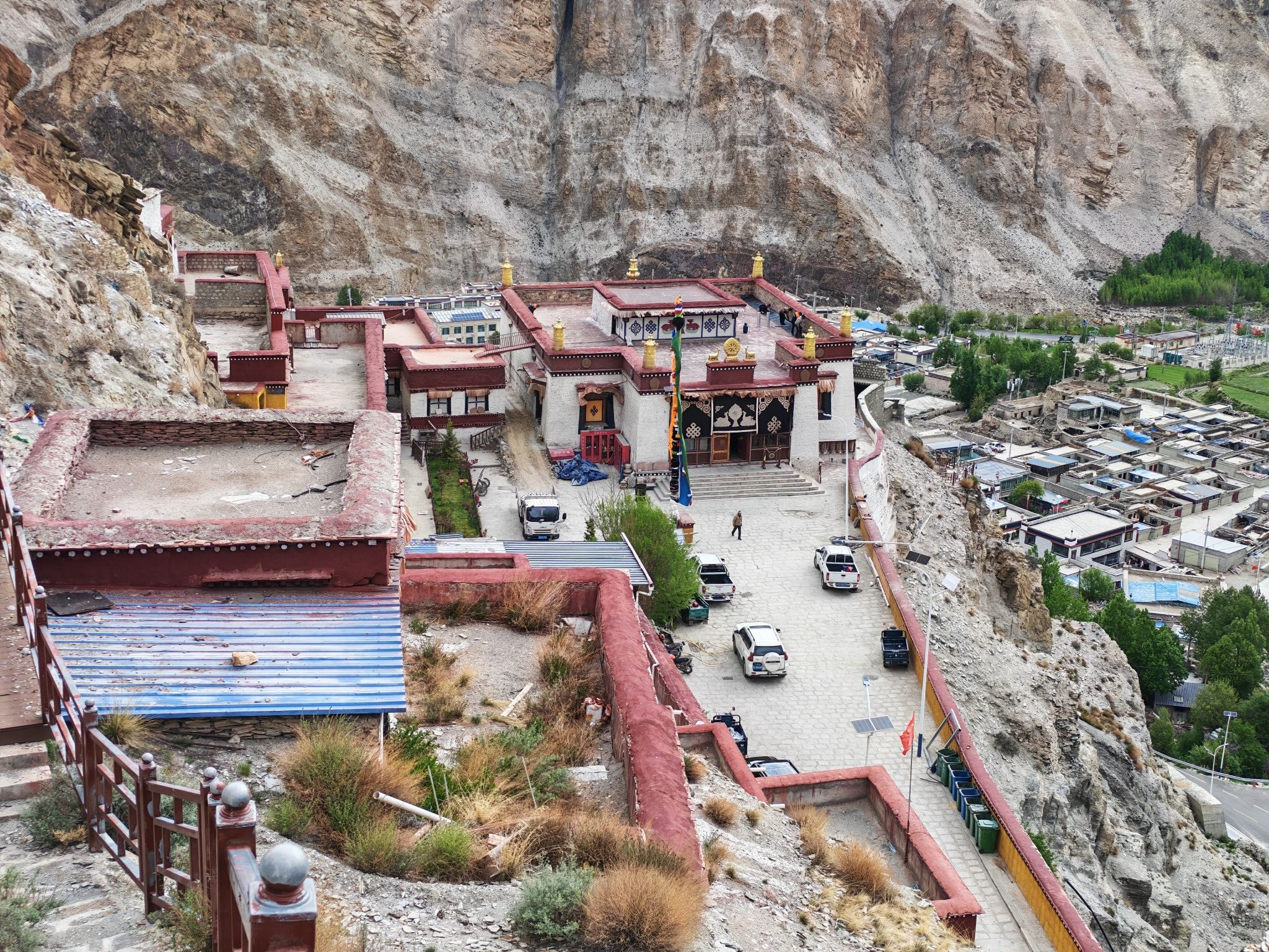 顿尼林寺实景照片