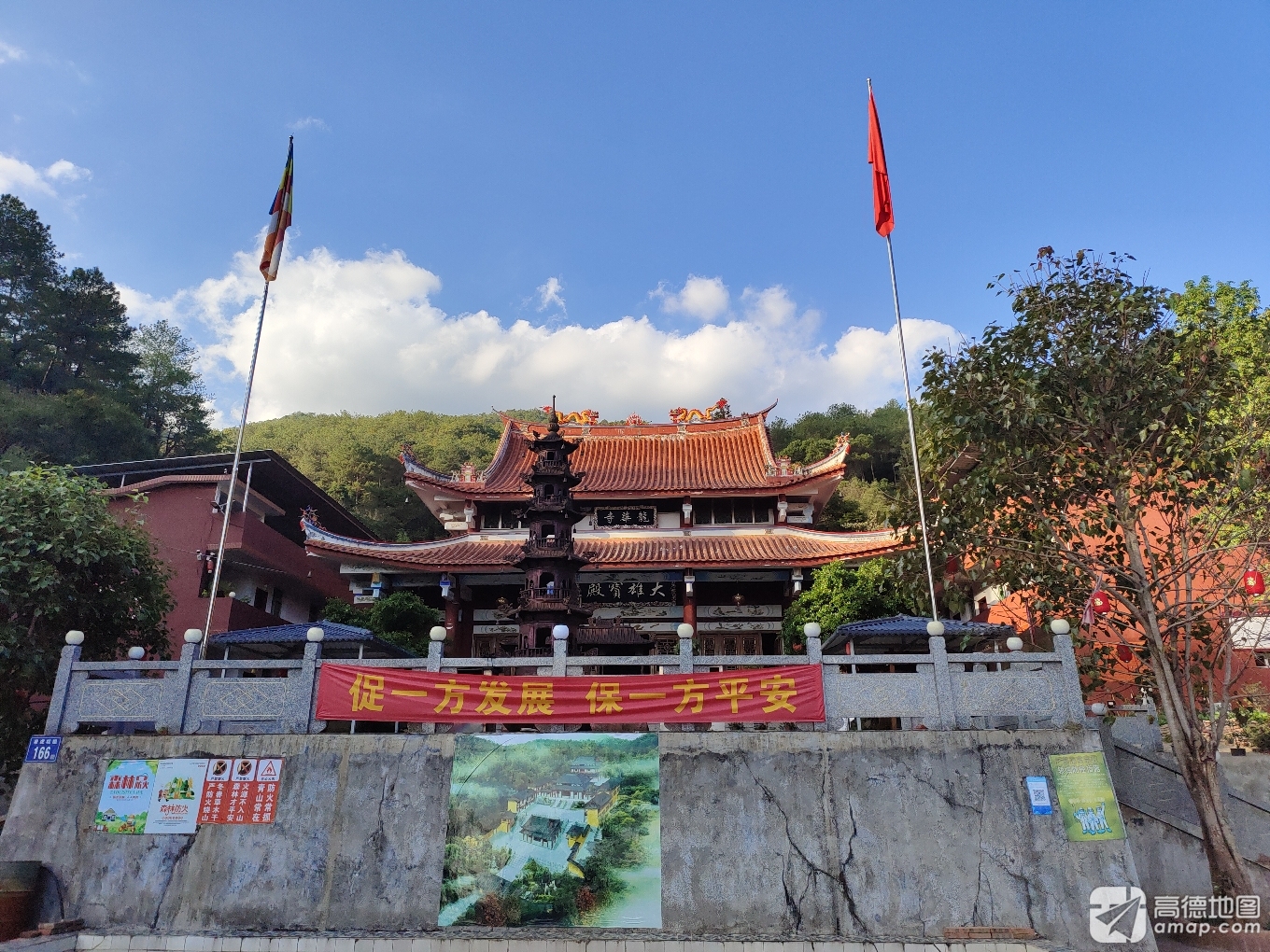 龙华寺实景照片