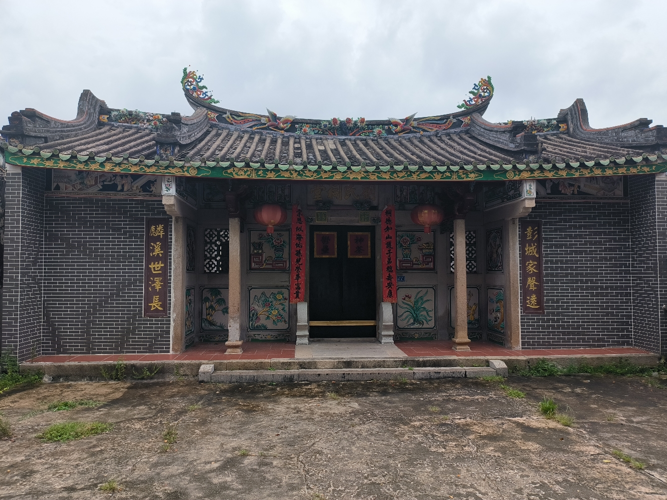品仕公祠实景照片